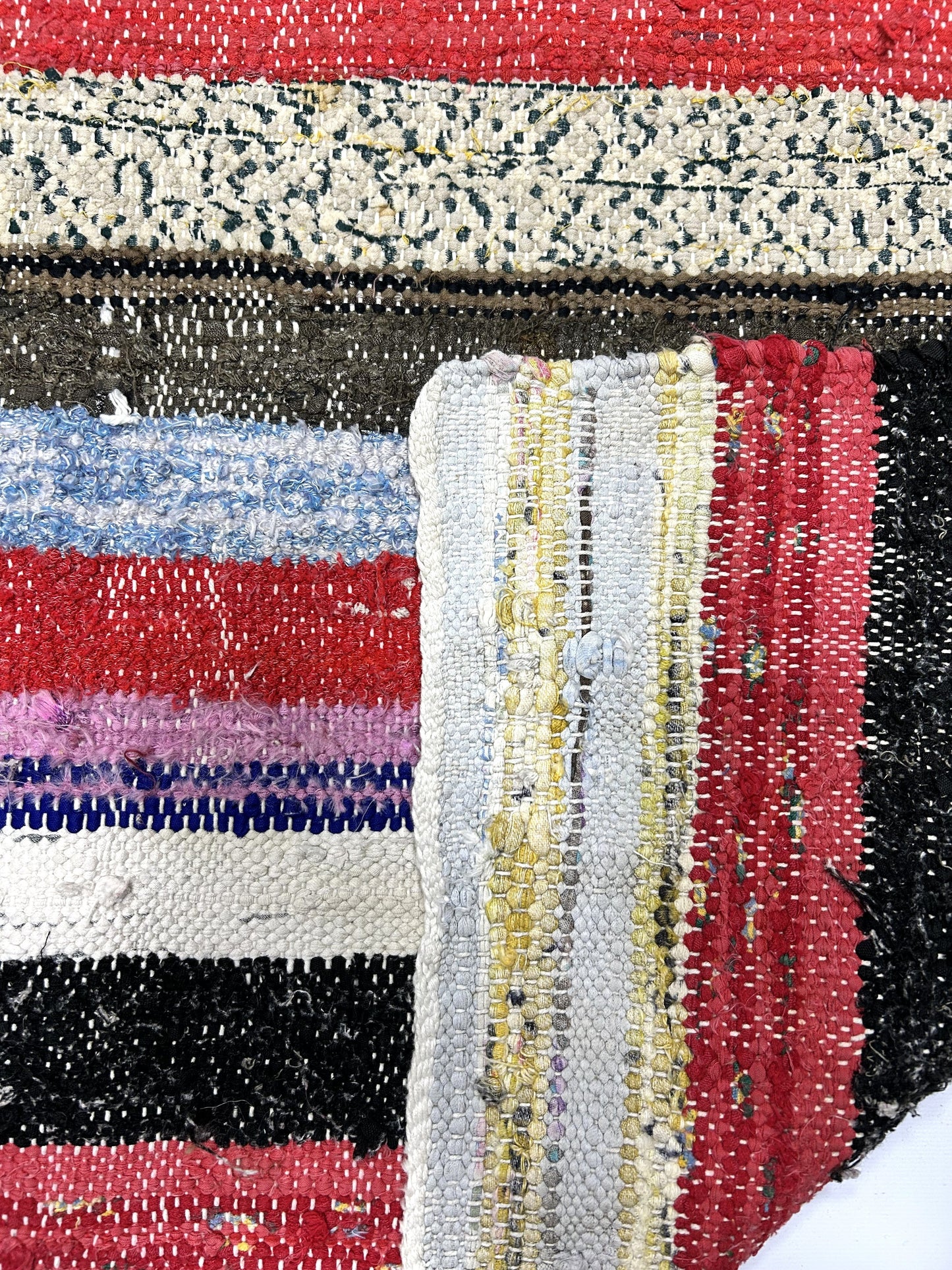 Vintage Kilim, Caput (5'.8" x 9'.2") 49676