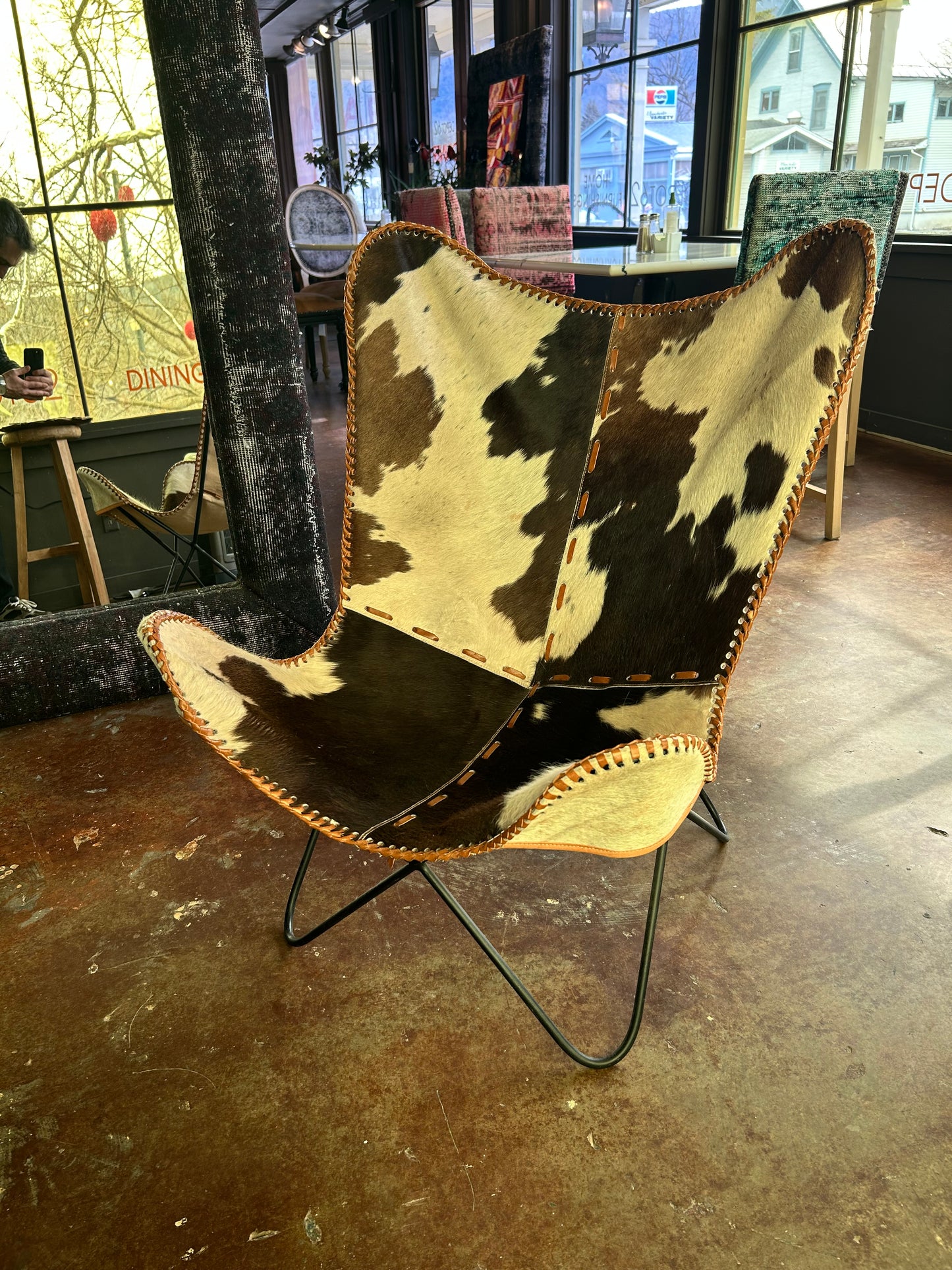 Butterfly Chair \ Brown