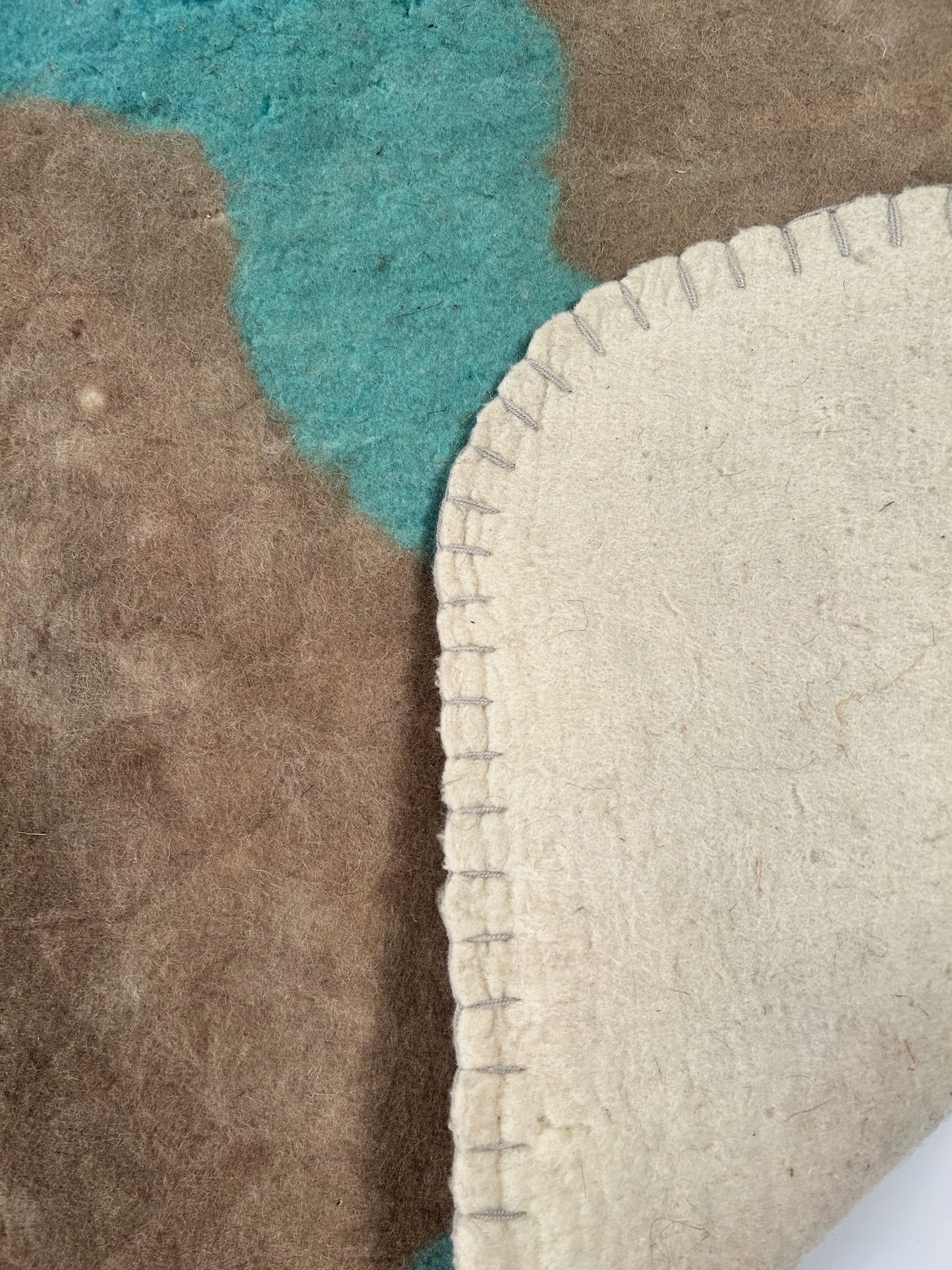 Felt Rug ( 8'.2" x 8'.10" ) 44312