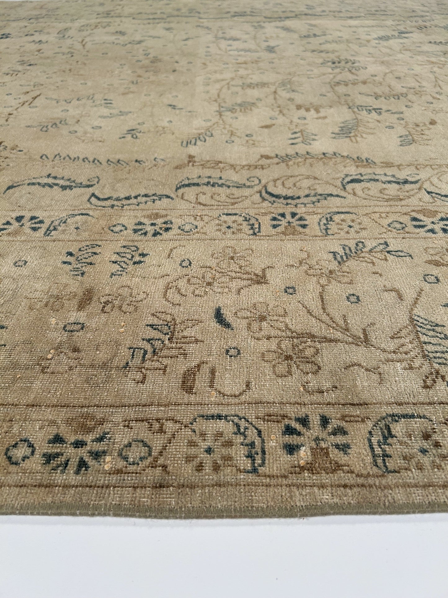 Antique Rug Collection ( 8.2 x 9.9 ) 33333