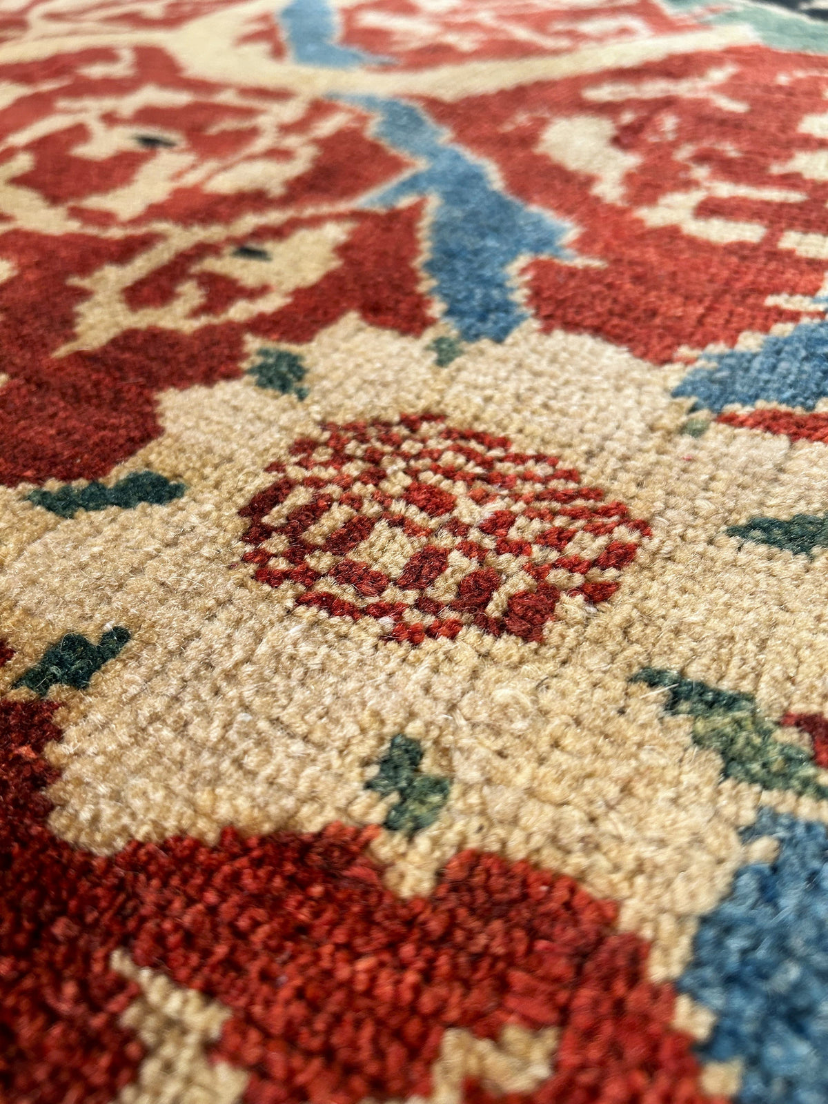 Avshar Collection, ( 7'.10" x 9'.10" ) 39019