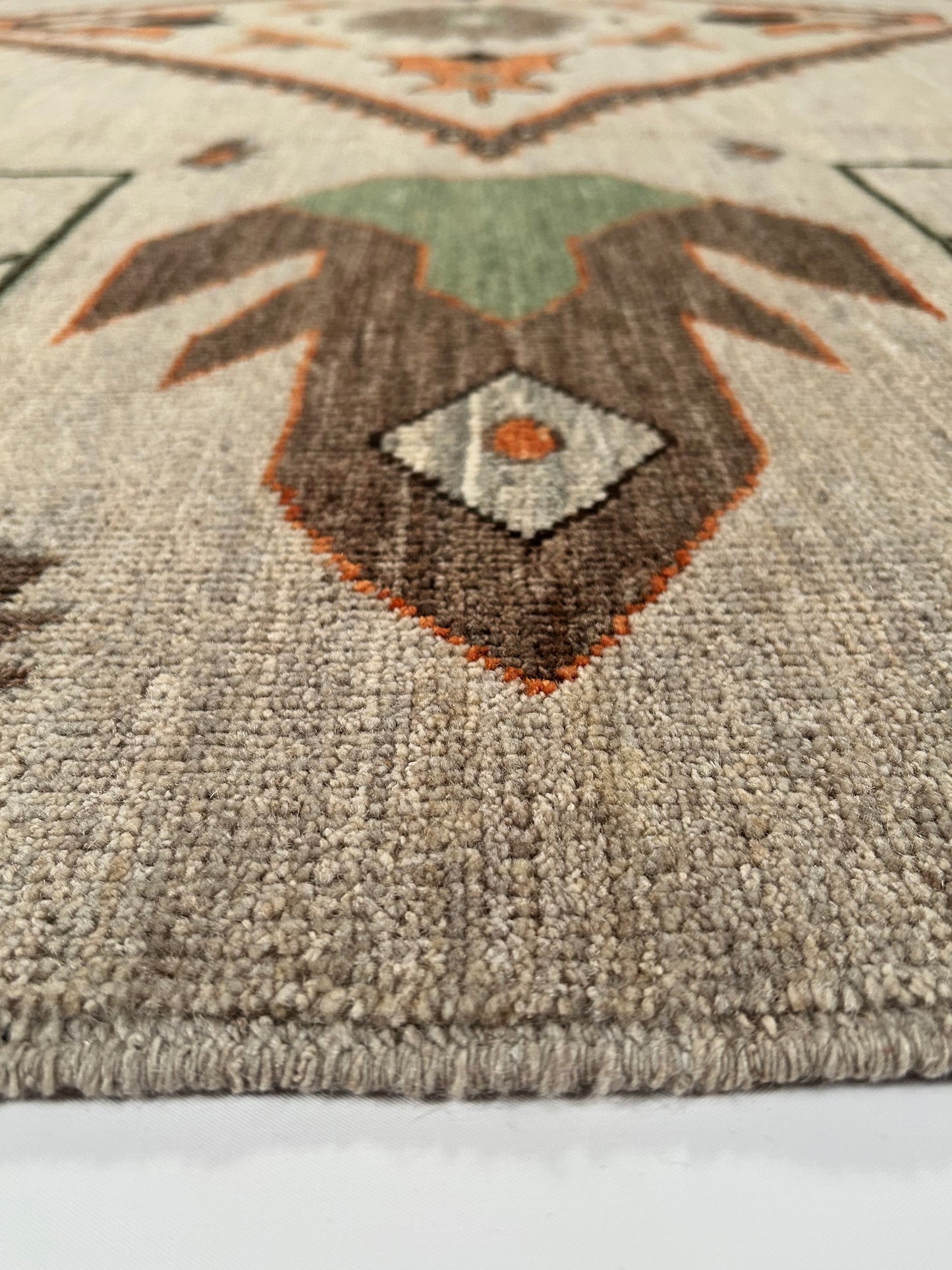 Avshar Collection , Po-147 ( 10'x 14' ) Program Call For Stock