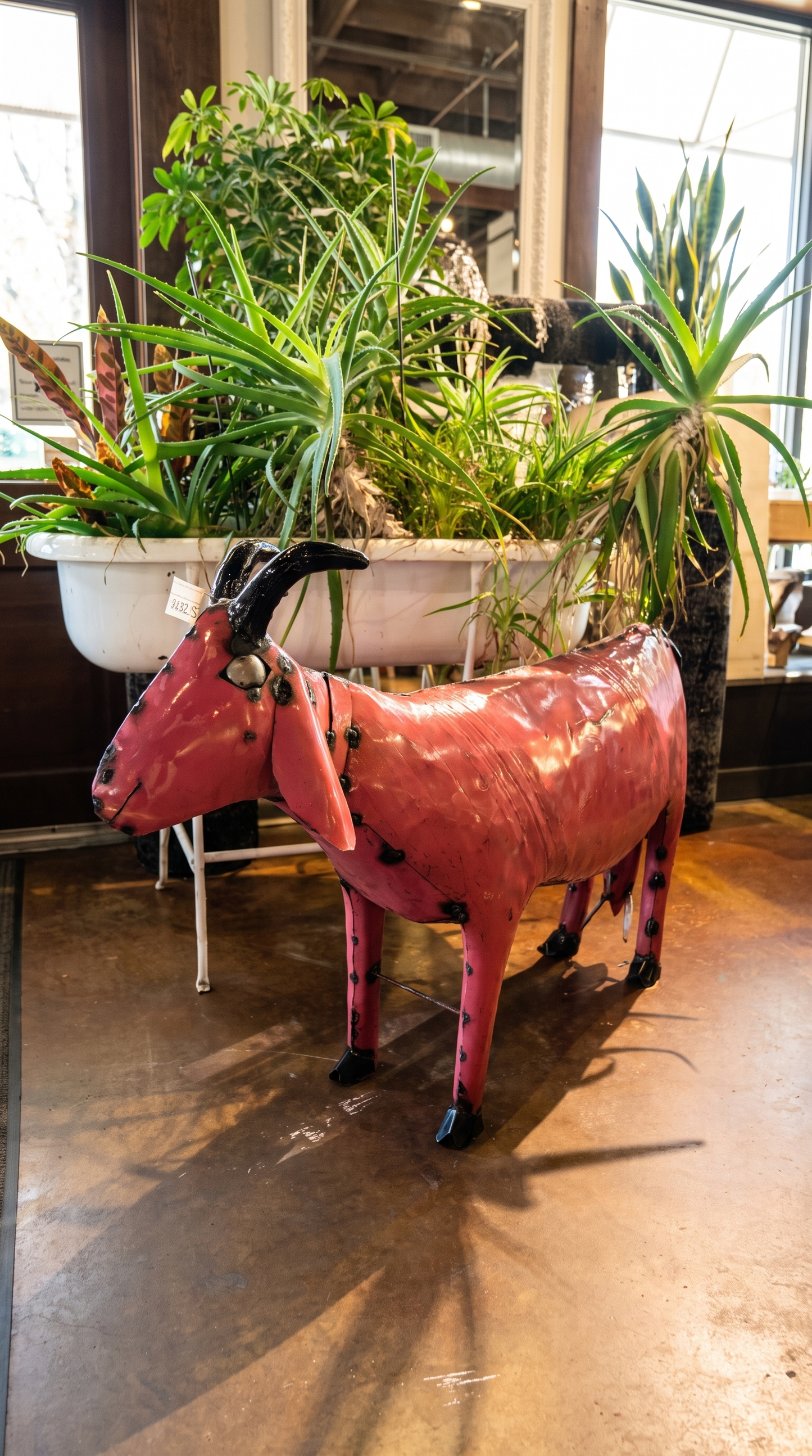 Metal Goat Large - Pink